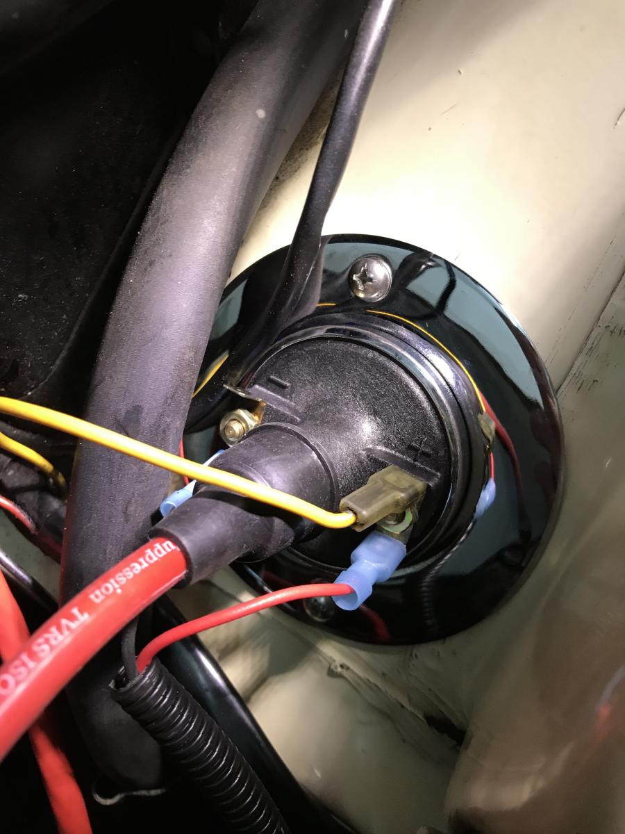 Hochleistungszündspüle mit Edelstahlhalterung für den werksseitigen Montageort